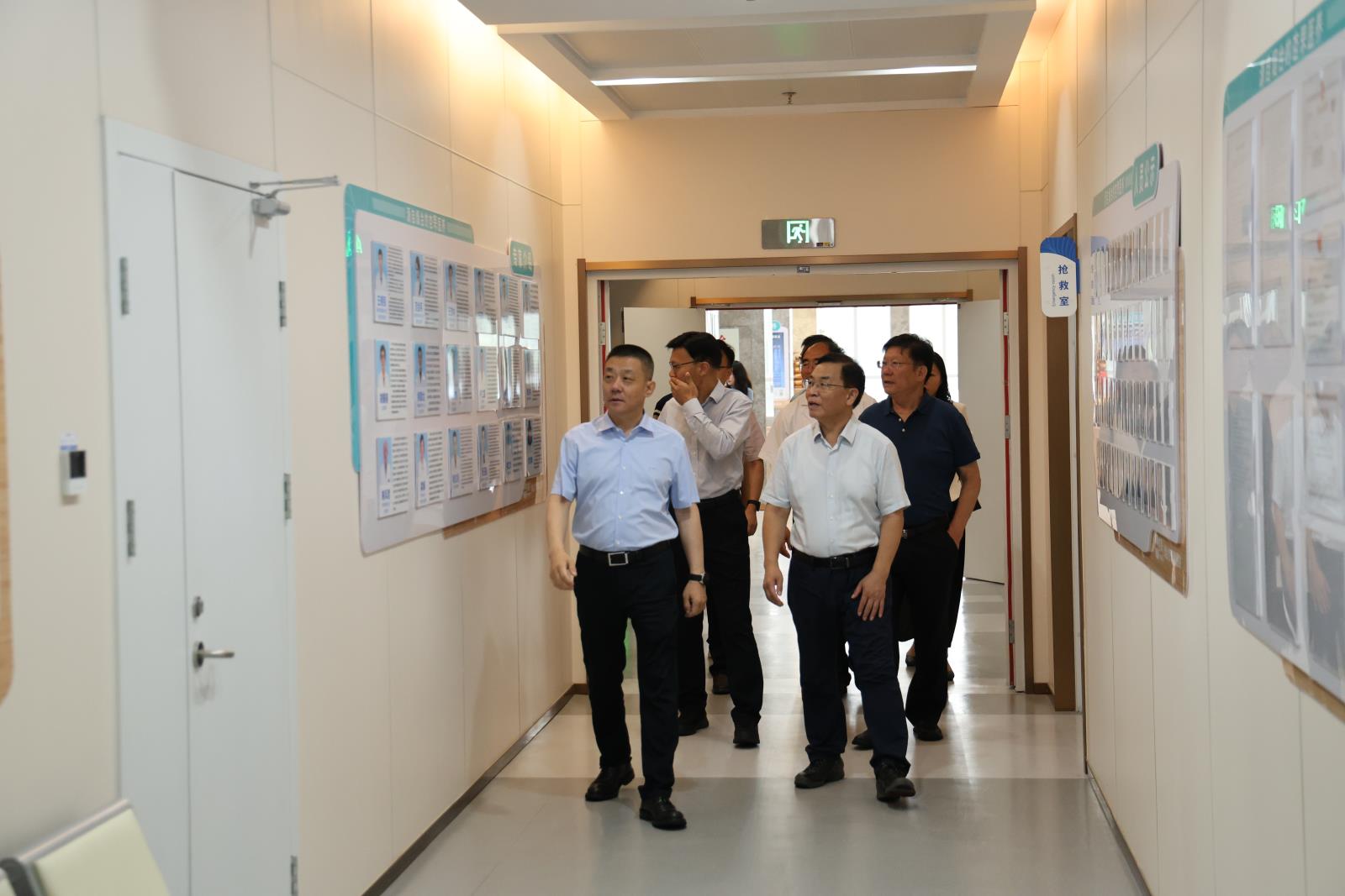 会议照片5.jpg 会议照片5.jpg